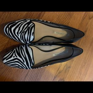 Diane Von Furstenberg Loafers size 8W